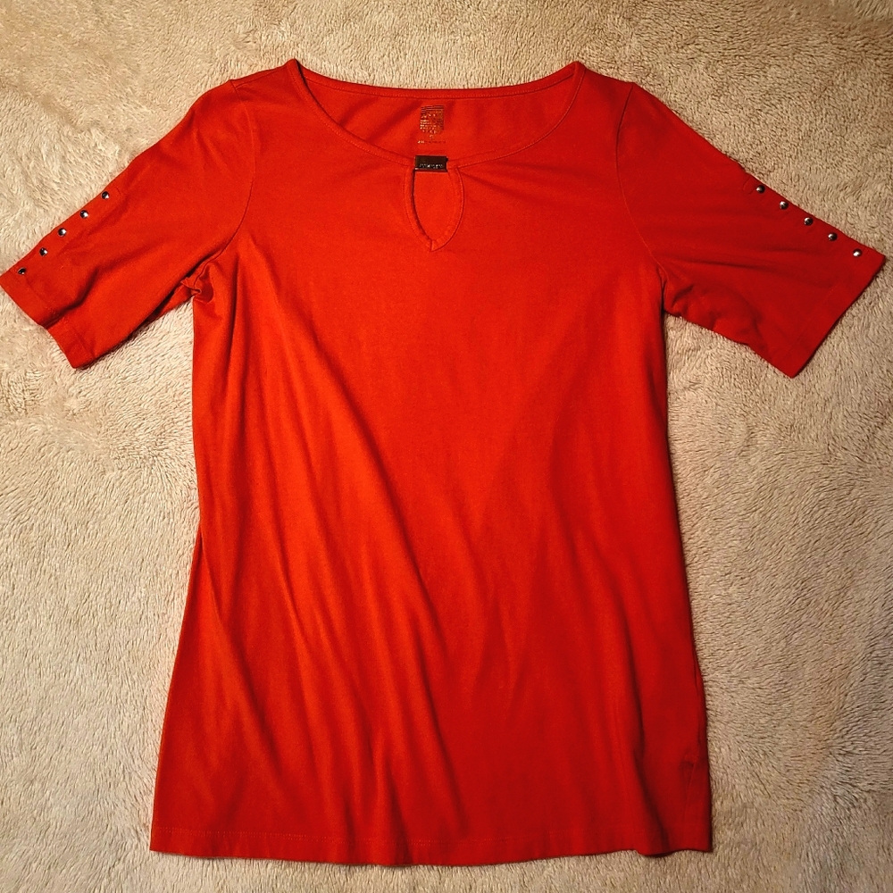 LiKE NEW ♡ Woman's Anne Klein blouse.